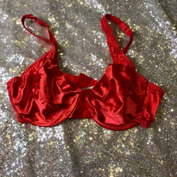 ❤️vintage shiny red bra❤️ - Picture 2 of 11